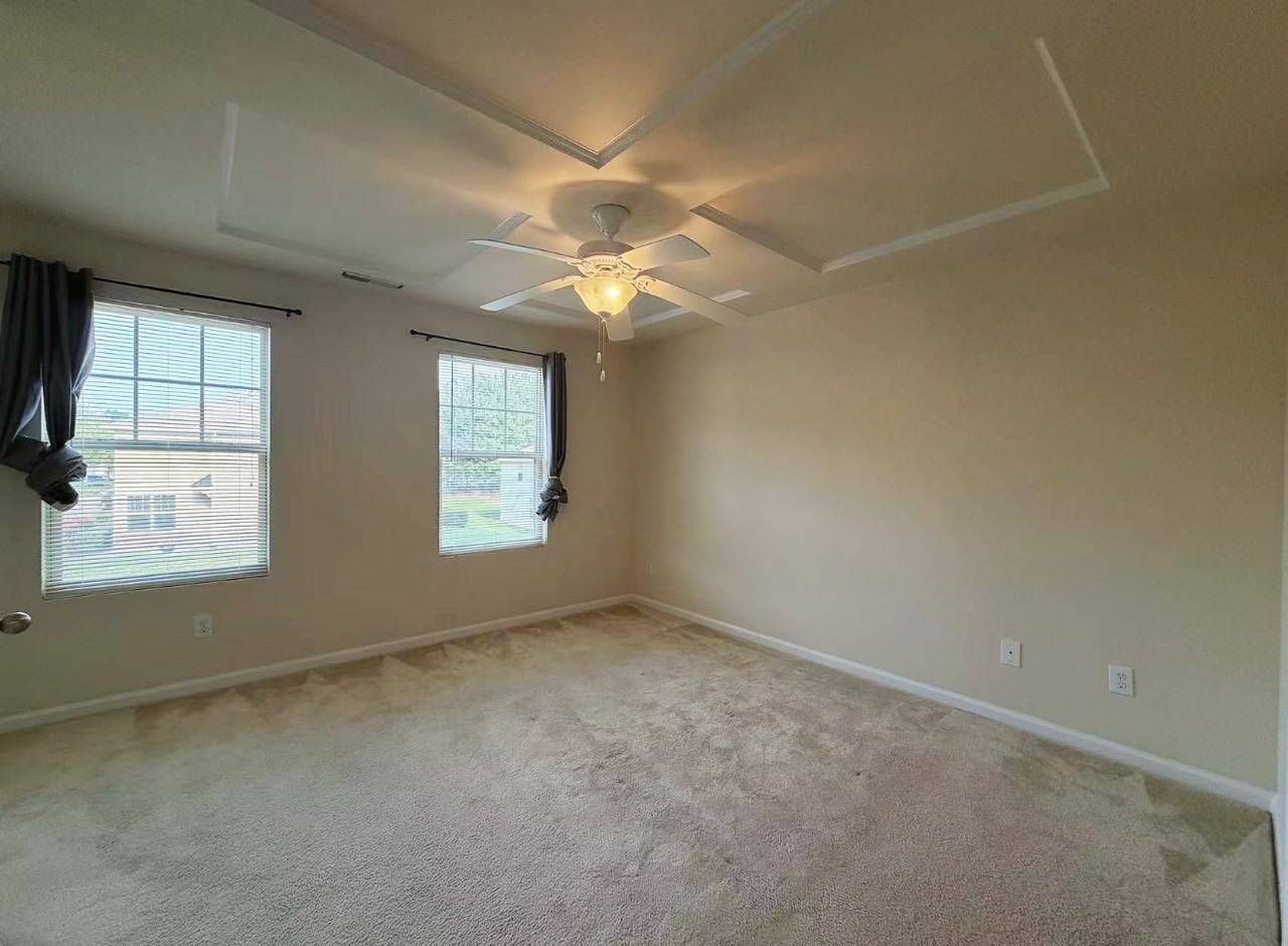 12 Pocono Dr #1 - Photo 6 of 13
