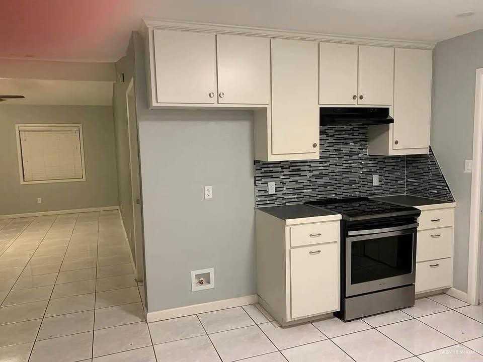 2605 Gull Ave - Photo 6 of 17