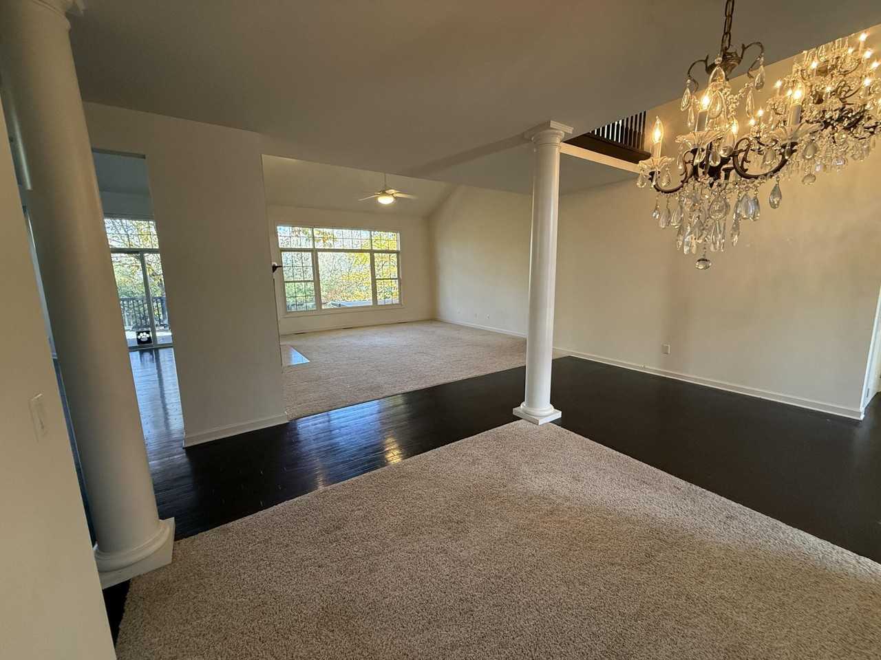 18145 Shoreline Ct - Photo 6 of 43