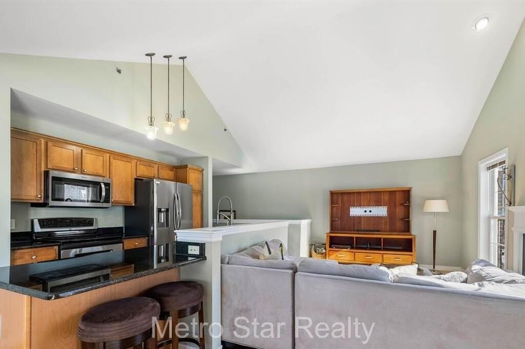 120 N Village Way - Photo 6 of 18