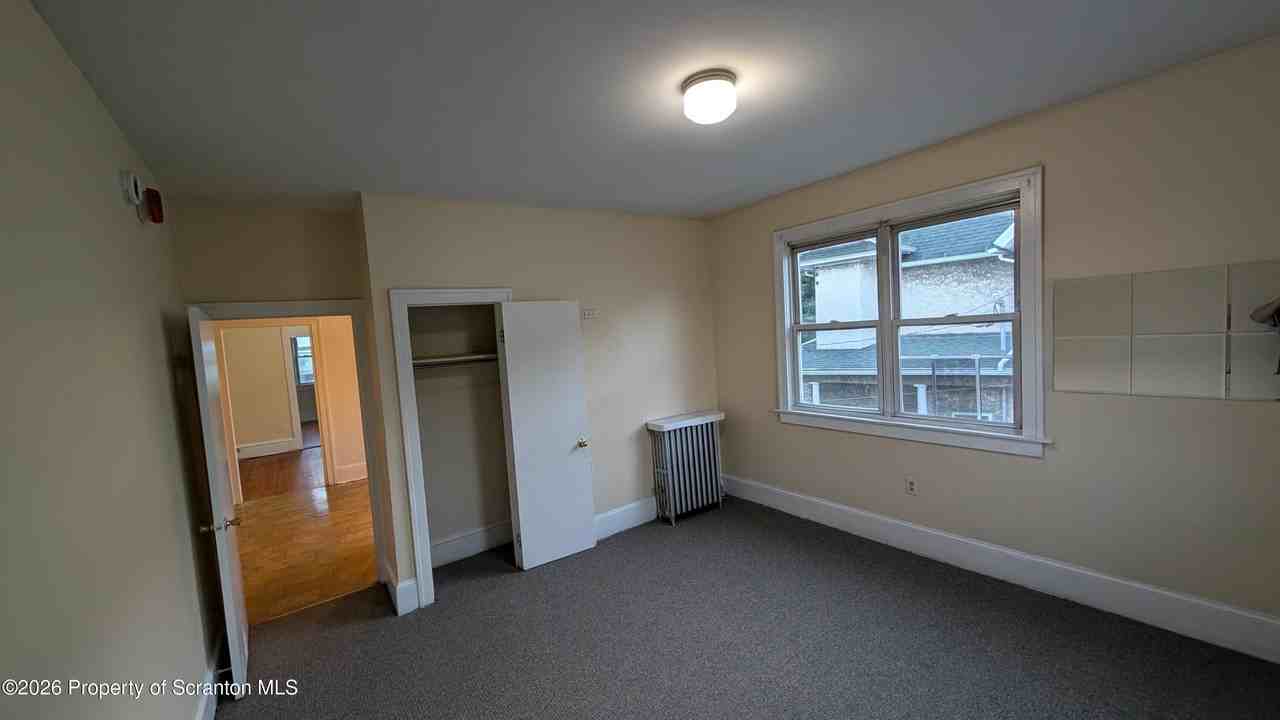 914 W Lackawanna Ave #6 - Photo 7 of 16