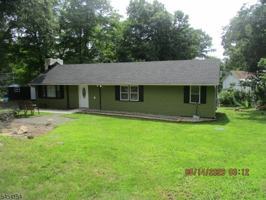 featured image of 4 Mohawk Trl