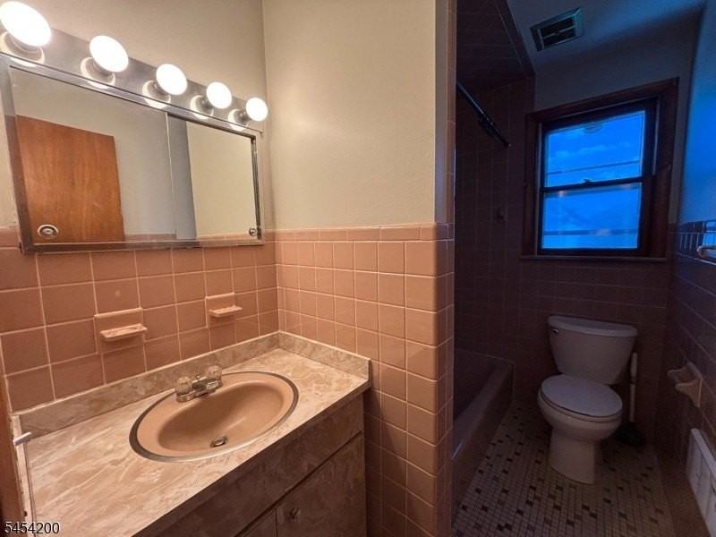 115 Van Riper Ave - Photo 7 of 7