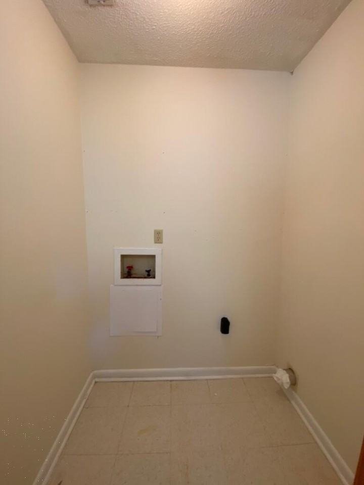 646 Fleming Rd - Photo 5 of 13