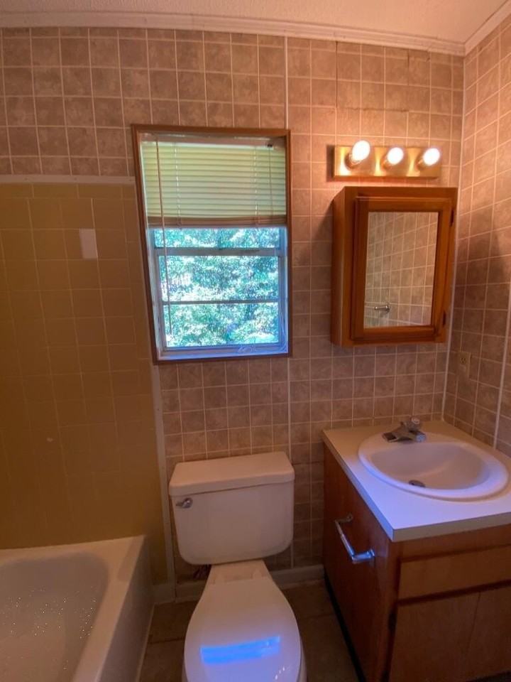 646 Fleming Rd - Photo 7 of 13