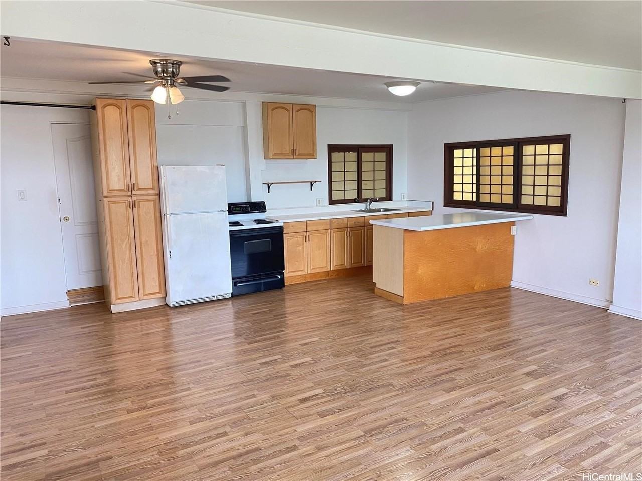 3212 Hayden St #C - Photo 3 of 10