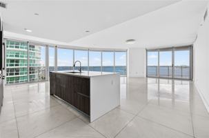 featured image of 488 Ne 18th St #1815
