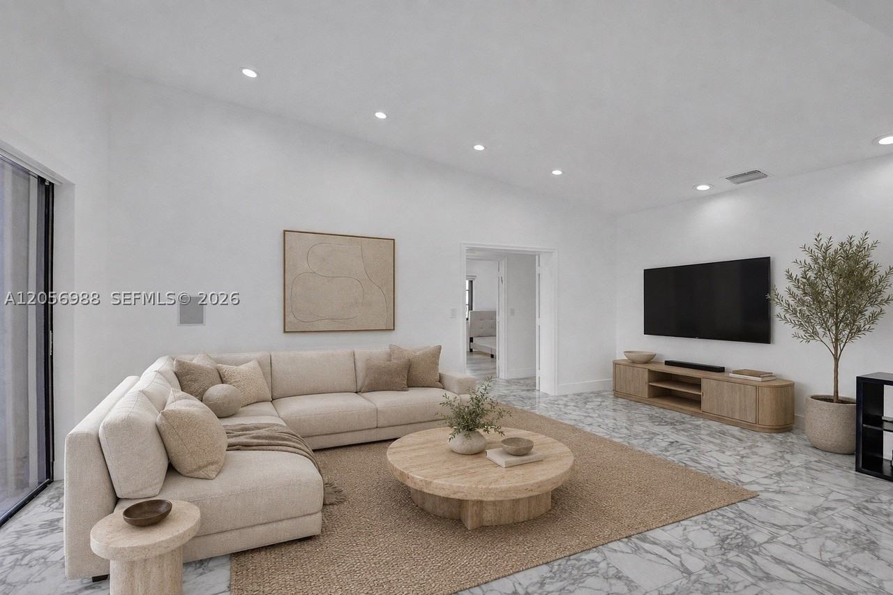3180 N 36th St - Photo 6 of 28