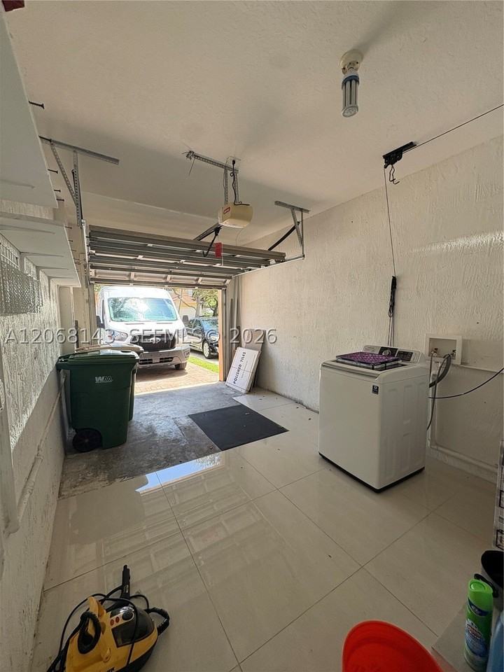 5725 Tuscany Way - Photo 2 of 34