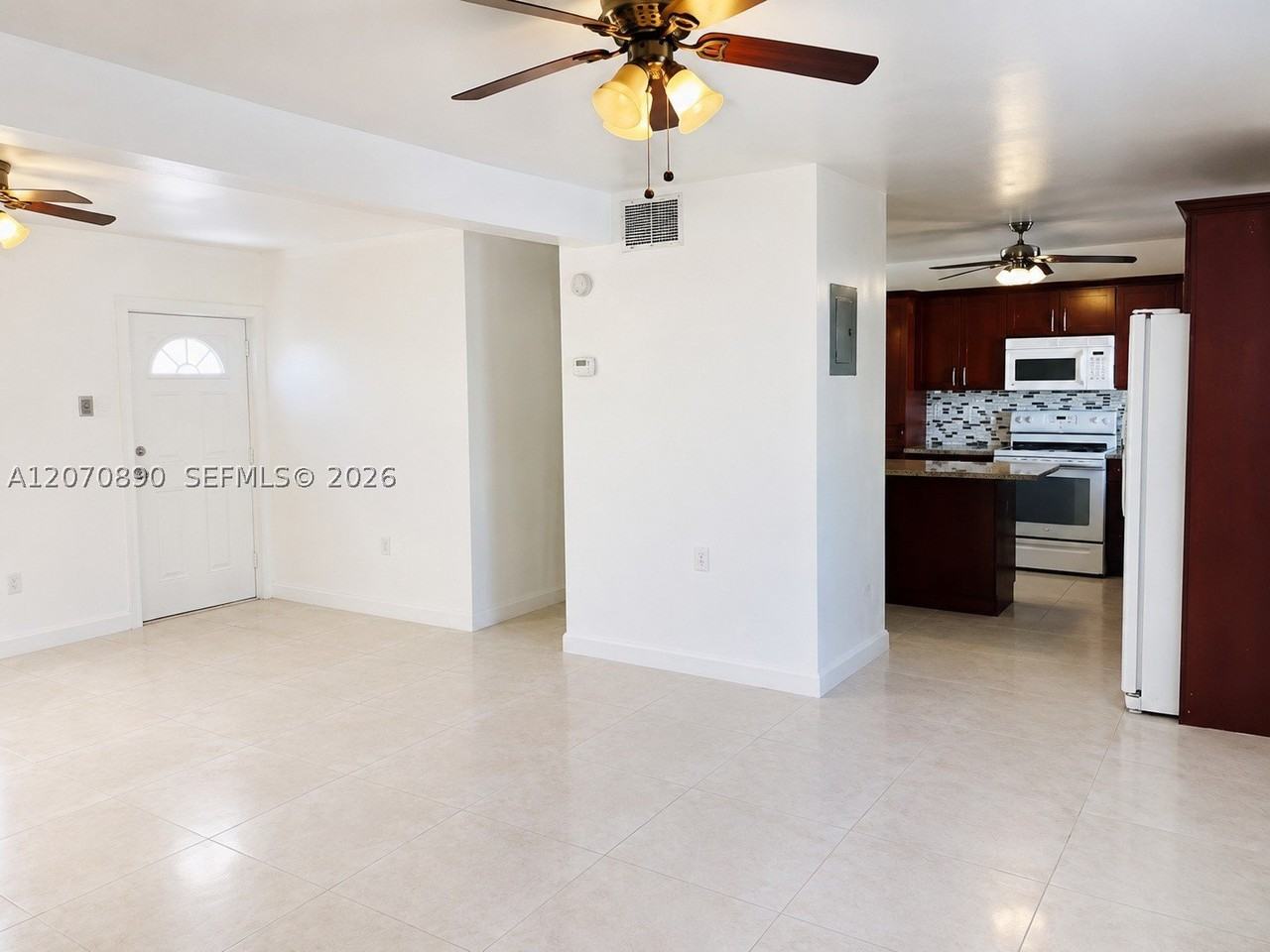 325 Ne 108th St #1 - Photo 3 of 12