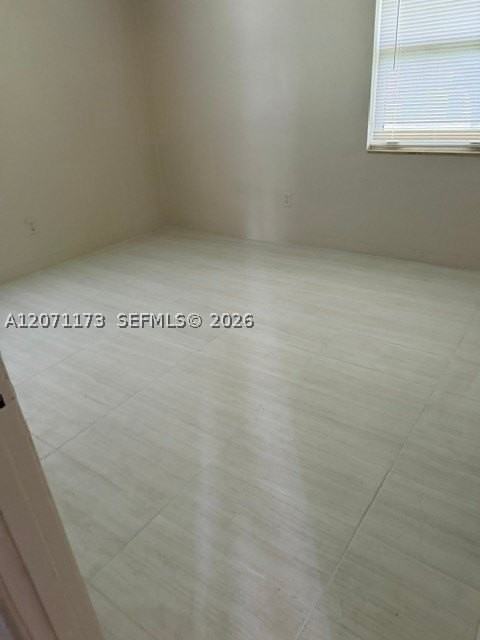 305 Nw 12th Ave #1 - Photo 4 of 6