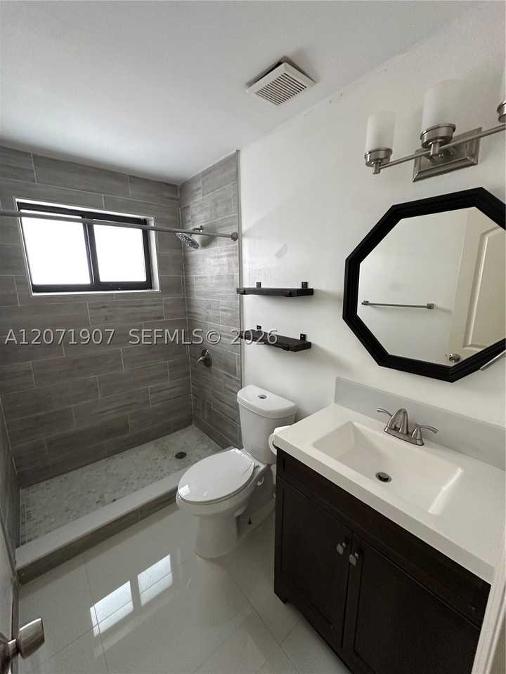 410 Holloway Dr #410 - Photo 5 of 13