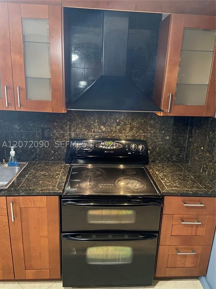 6404 Sw 23rd St #1 - Photo 3 of 17