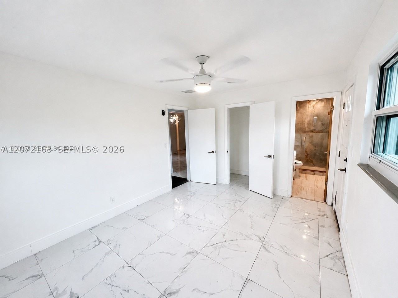 3051 Sw 47th St - Photo 4 of 8