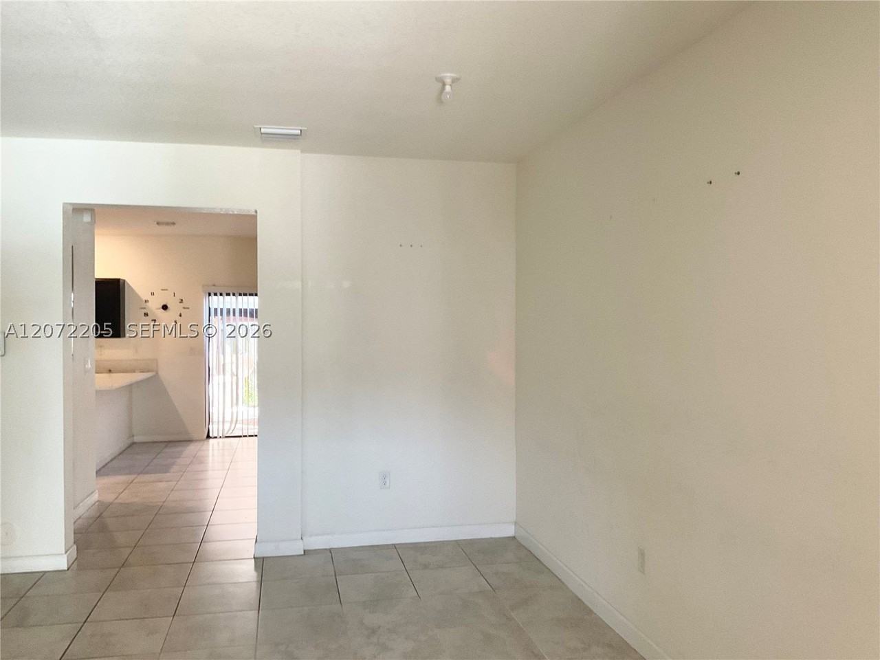 11419 Sw 248th Ln - Photo 3 of 41