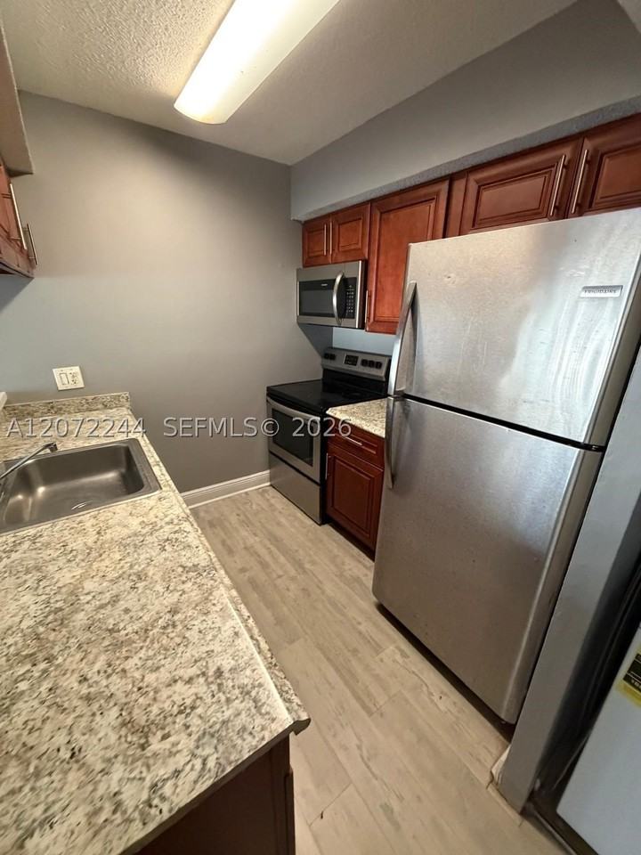 5612 Rock Island Rd #143 - Photo 7 of 16