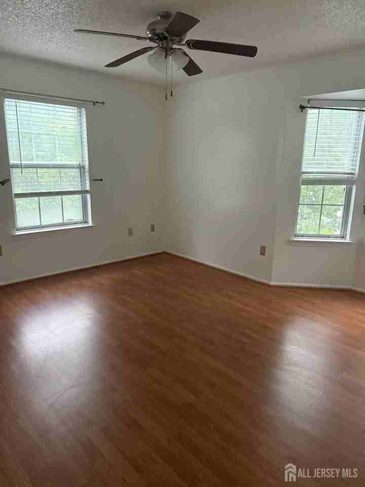 73 Rachel Ct - Photo 5 of 7