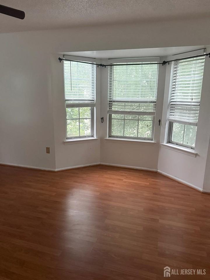 73 Rachel Ct - Photo 6 of 7