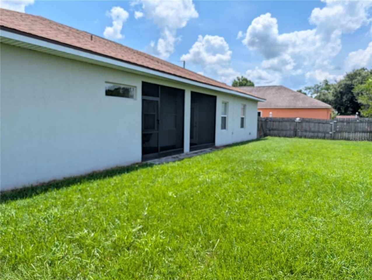 36 Rolling Sands Dr - Photo 3 of 32