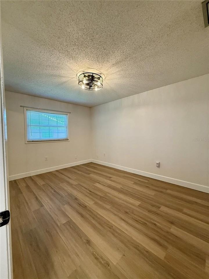 3429 S Polk Ave - Photo 6 of 9