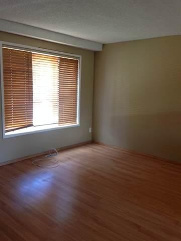 10036 79 Ave - Photo 2 of 10