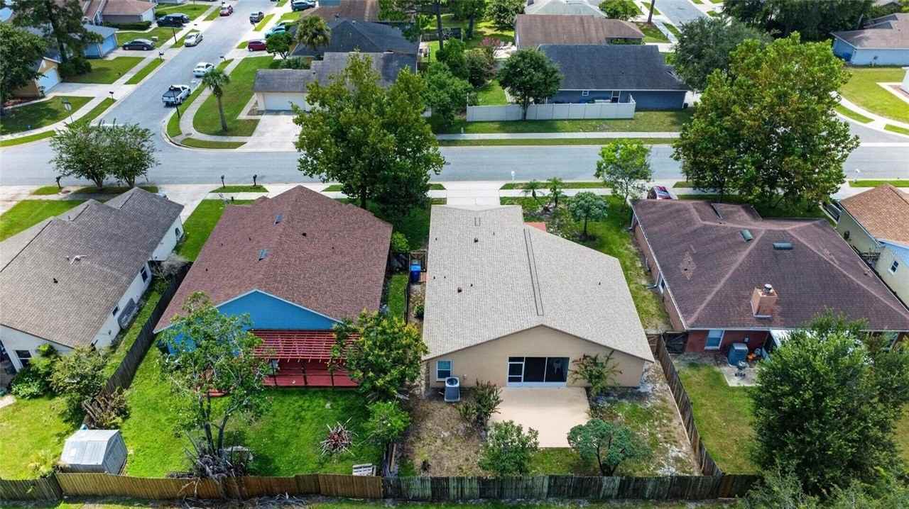1053 Sugarberry Trl - Photo 2 of 44