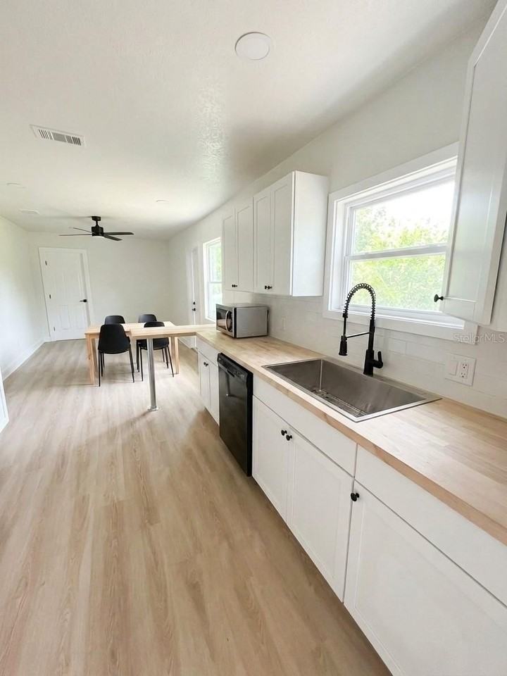 1543 43rd St S #B - Photo 6 of 18