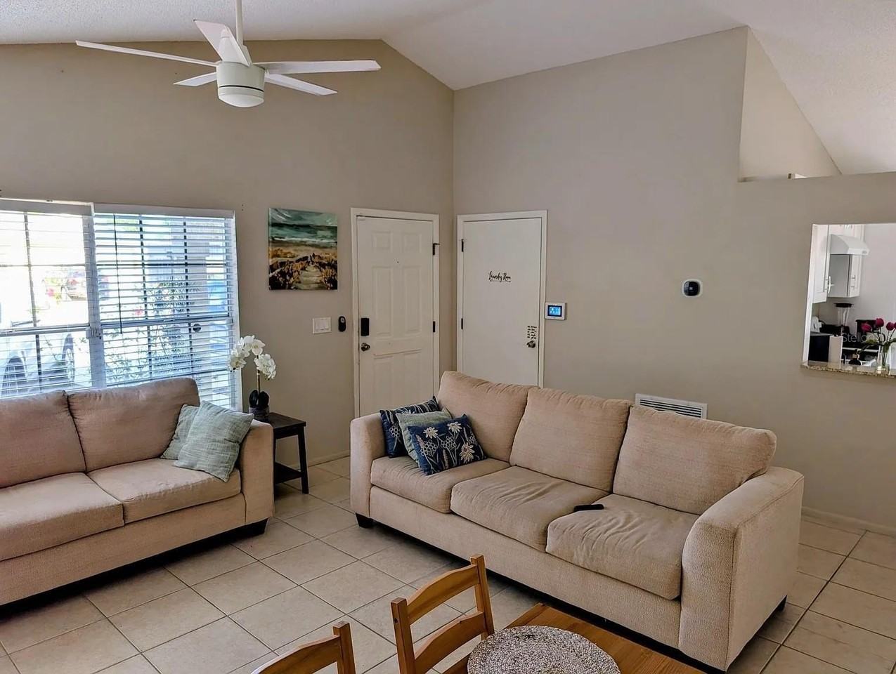 1083 Snead Ave - Photo 2 of 18