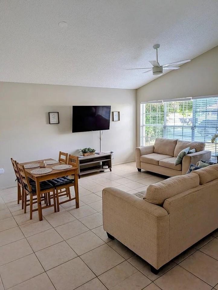1083 Snead Ave - Photo 4 of 18