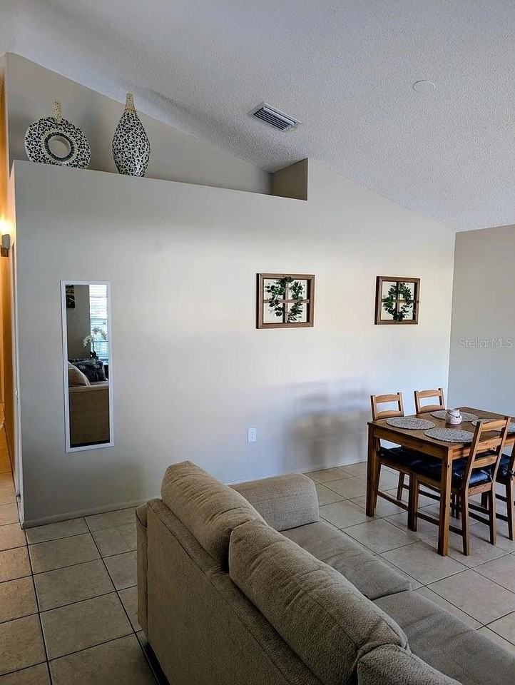 1083 Snead Ave - Photo 5 of 18