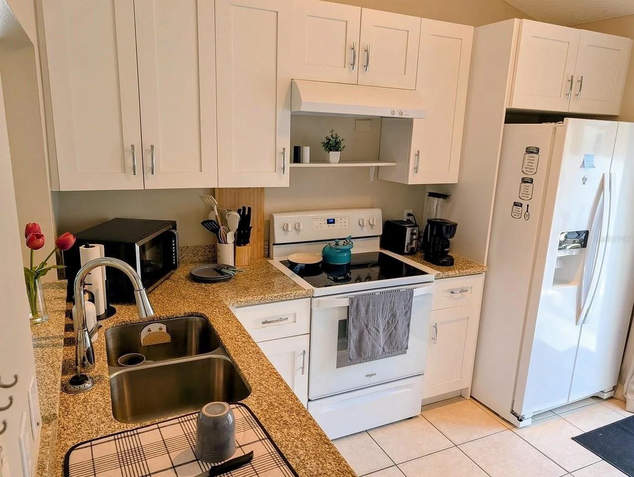 1083 Snead Ave - Photo 6 of 18