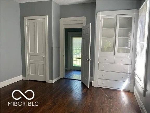 1201 N Oxford St - Photo 3 of 11