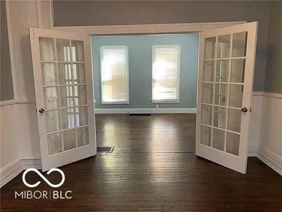 1201 N Oxford St - Photo 6 of 11