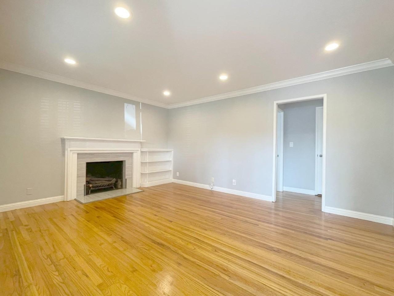 933 Sunlite Dr - Photo 2 of 16
