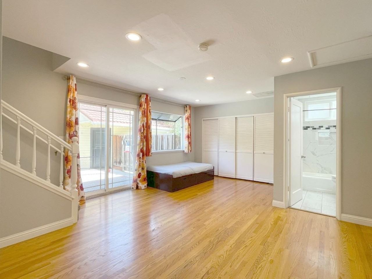 933 Sunlite Dr - Photo 5 of 16