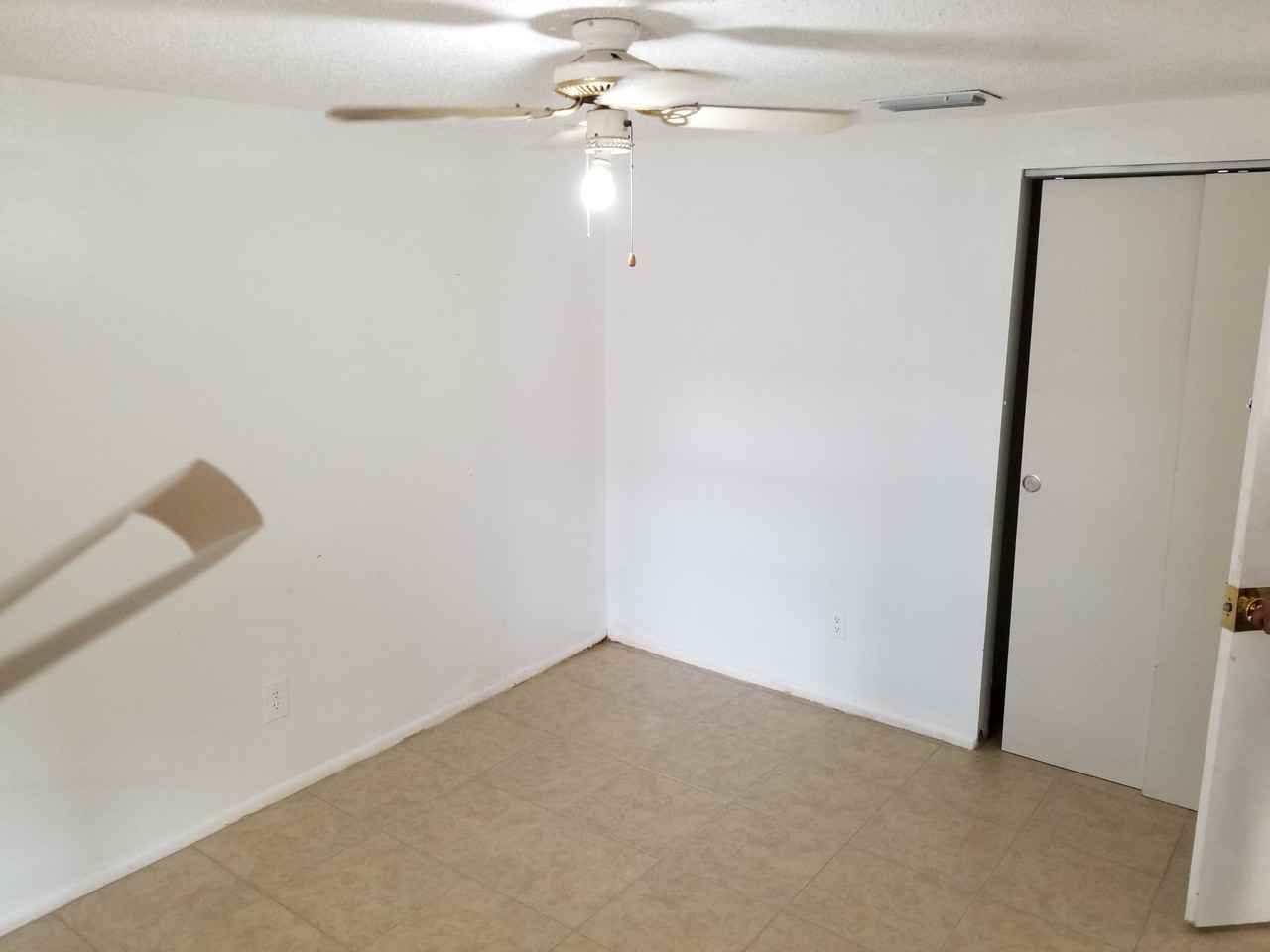 6225 11th St E #6225 - Photo 7 of 22