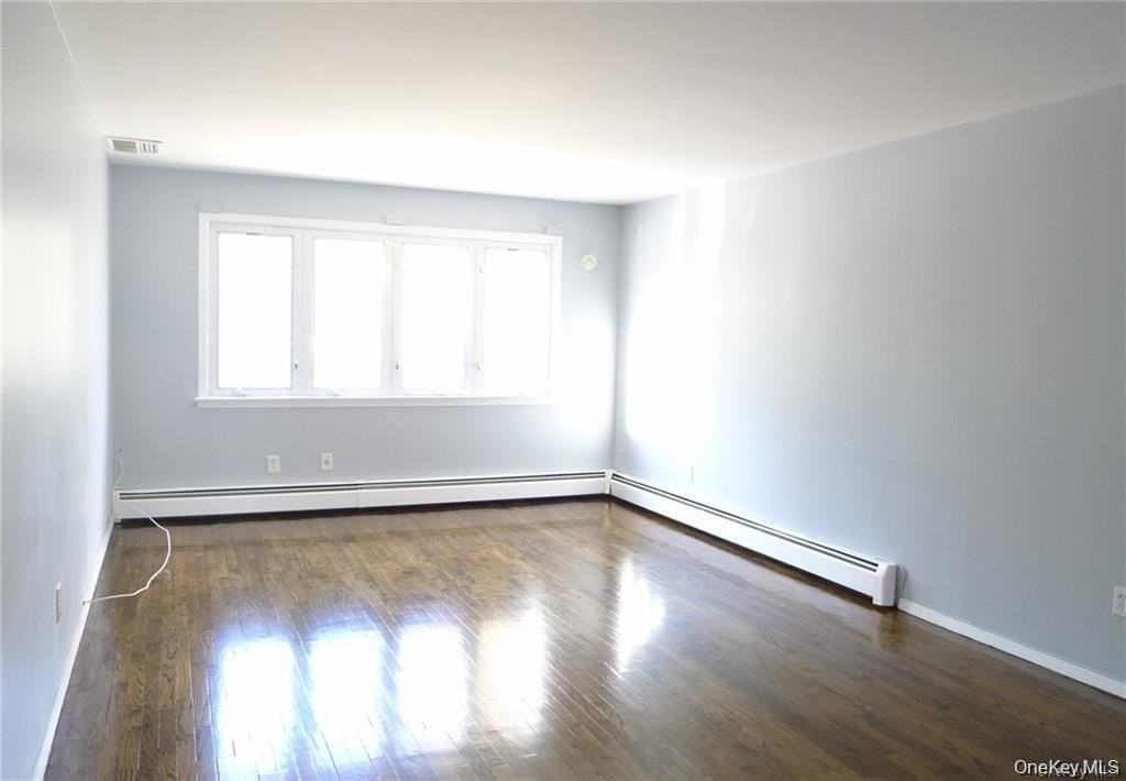 156 Truman Ave #1stFL - Photo 3 of 16
