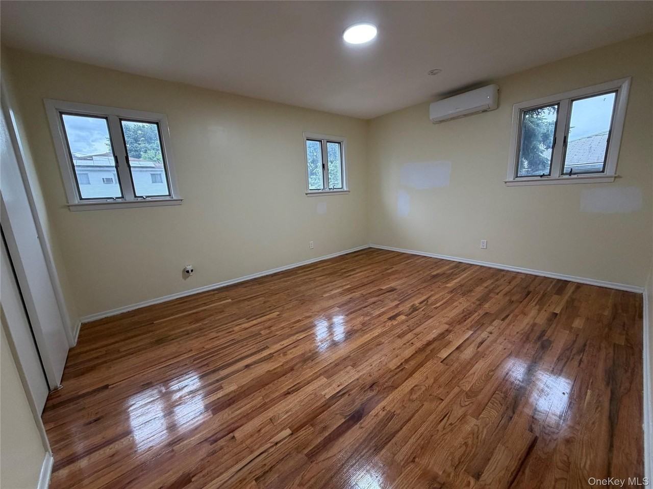 4 Gerri Ln - Photo 7 of 11