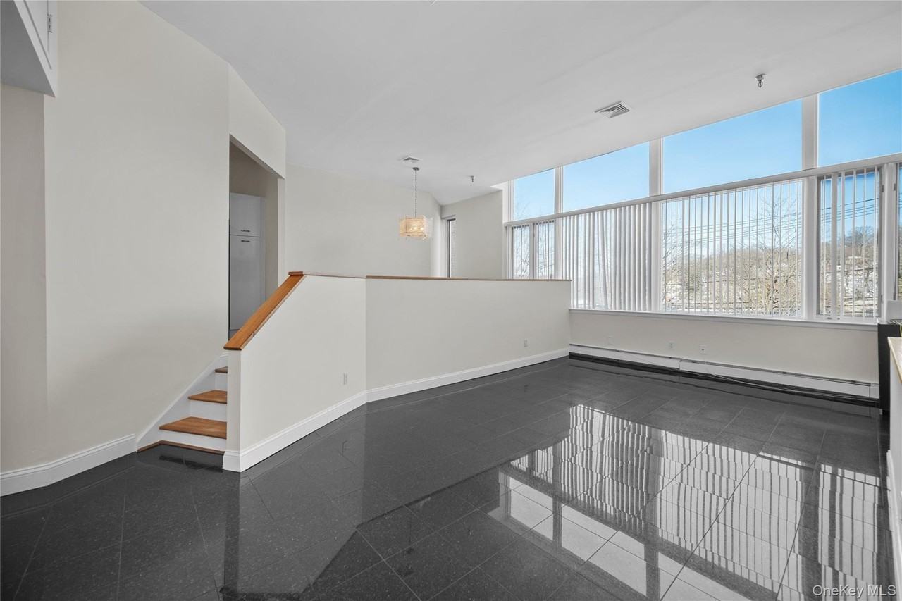 520 Ashford Ave #5 - Photo 3 of 38