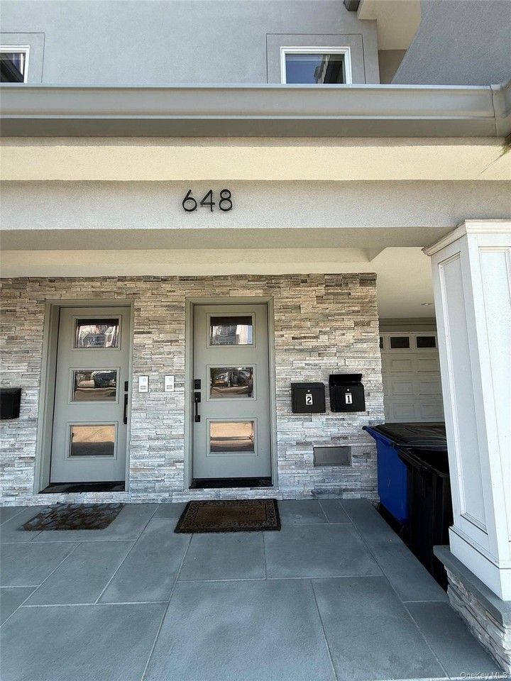 648 E Broadway - Photo 2 of 14
