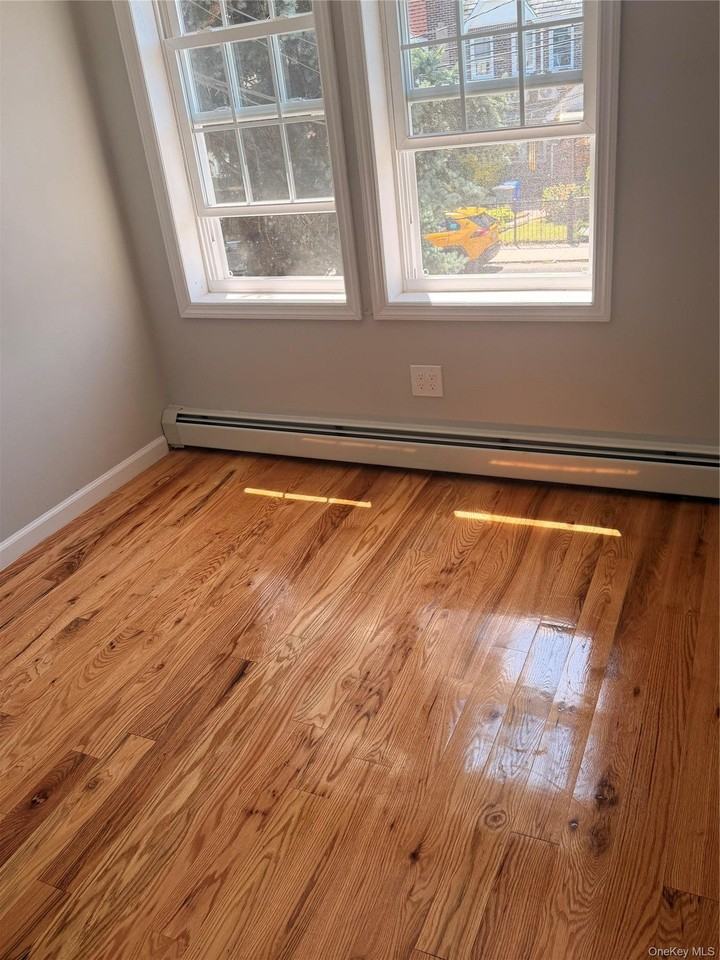11423 200th St #2ndFL - Photo 3 of 11
