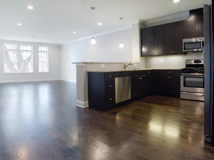 4113 N Western Ave - Photo 4 of 9