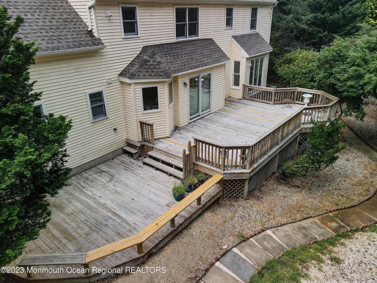 18 Seven Oaks Dr - Photo 6 of 33
