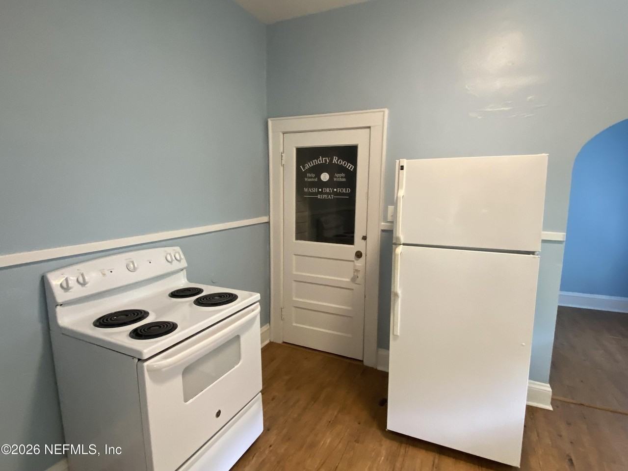 2316 Gilmore St - Photo 4 of 16
