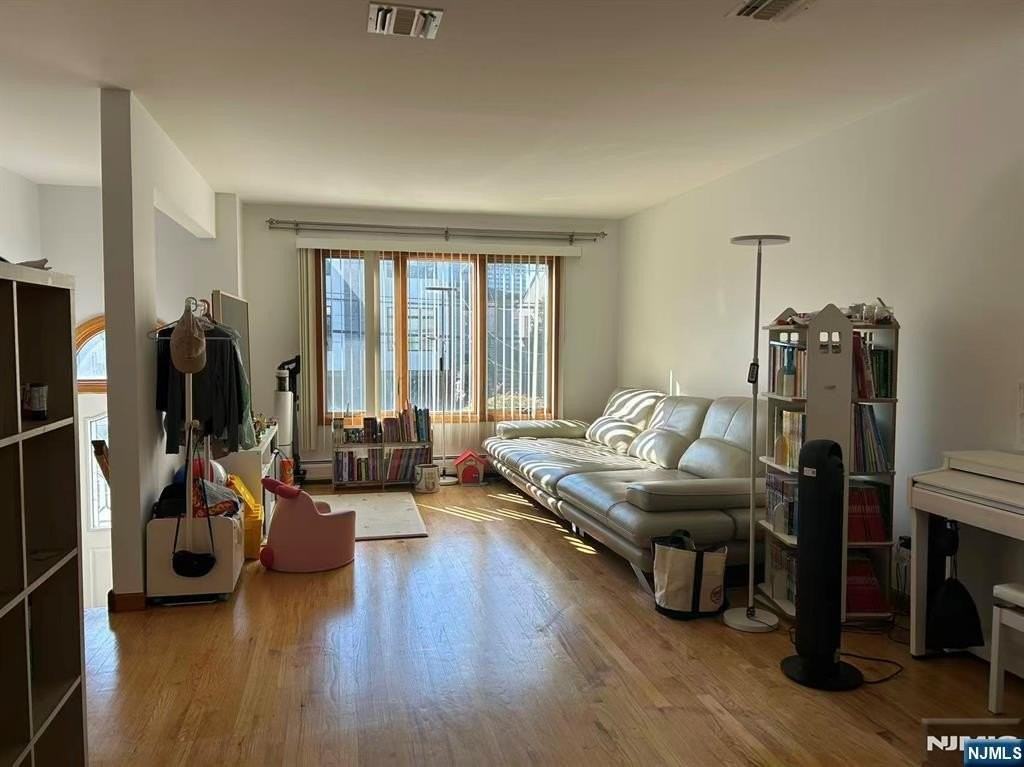 1611A Gerome Ave #A - Photo 5 of 20