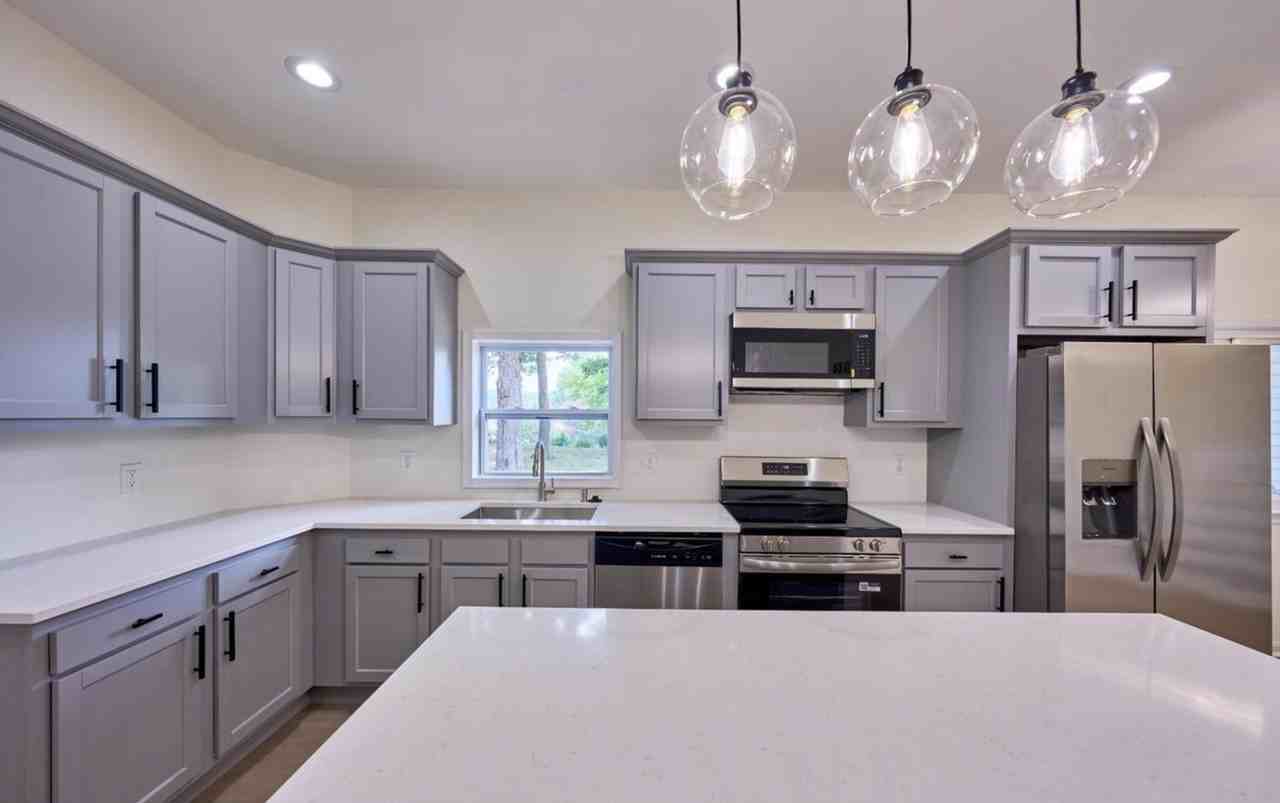 Gracefield Rd - Photo 2 of 6