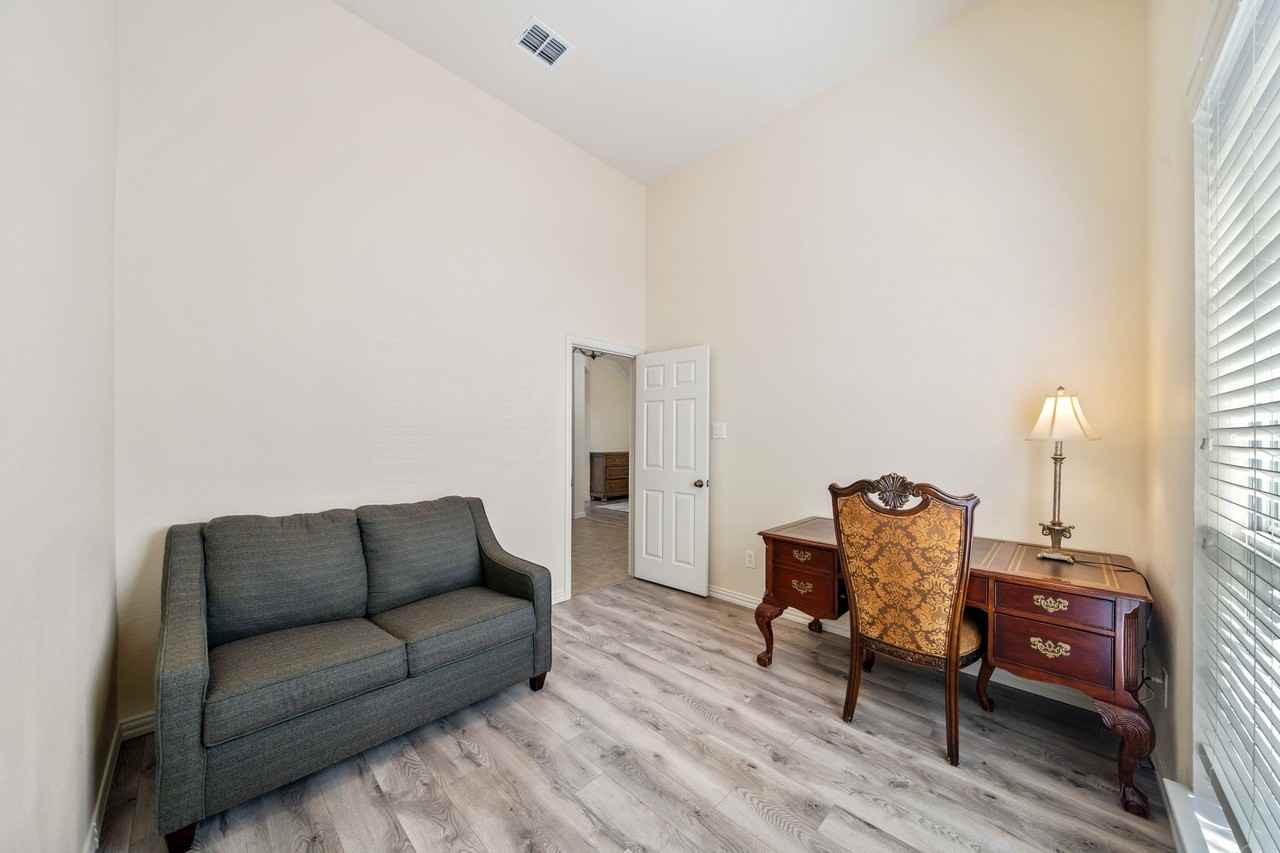 2653 Whispering Trl - Photo 6 of 33