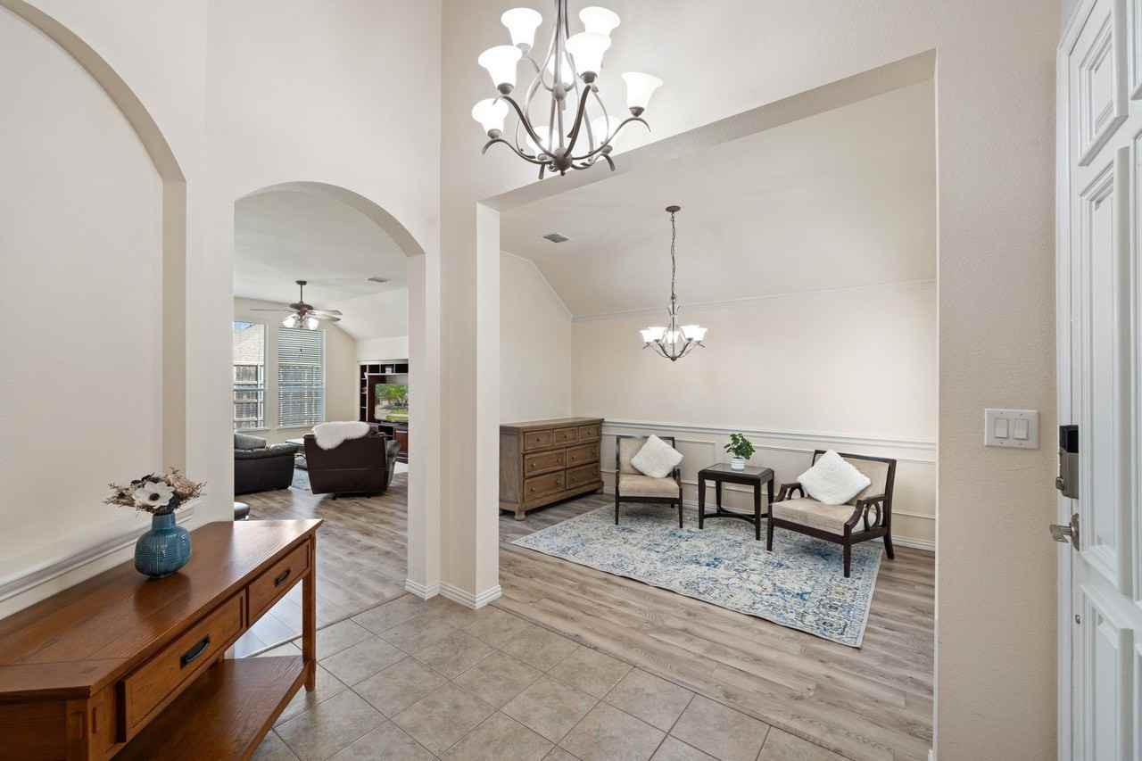 2653 Whispering Trl - Photo 3 of 33