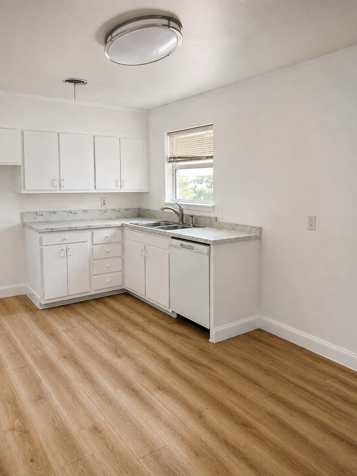 2016 Menefee St - Photo 3 of 11