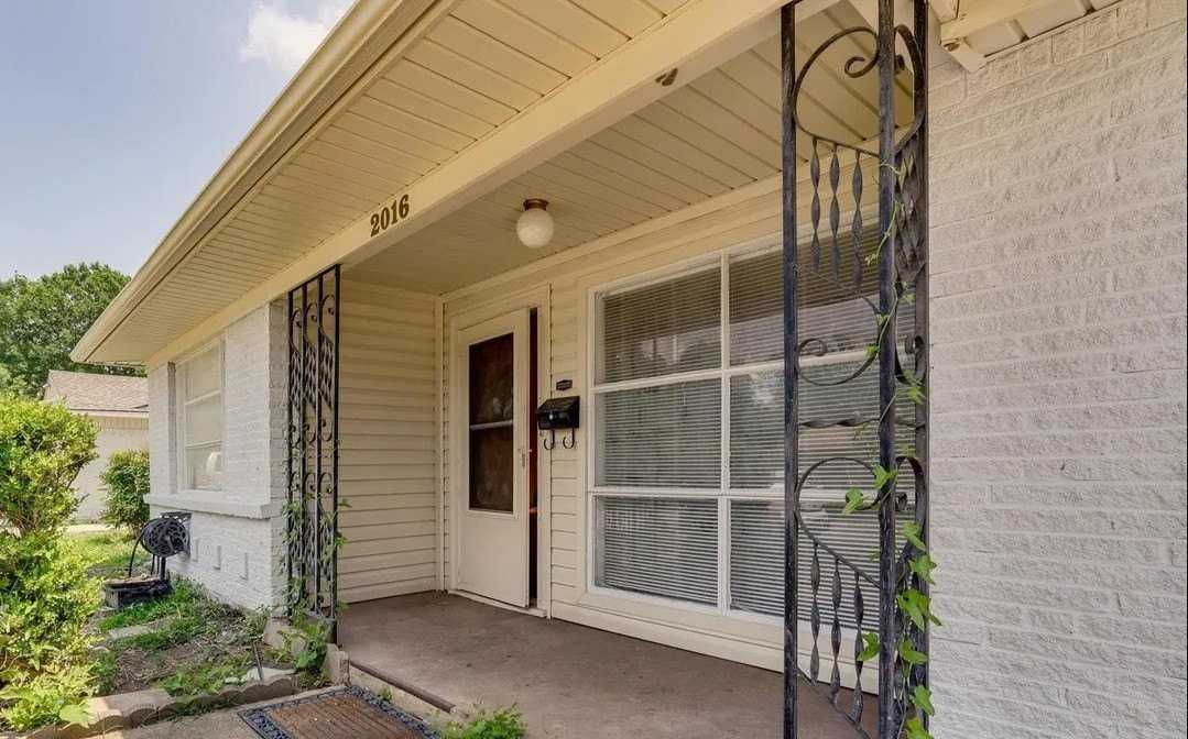 2016 Menefee St - Photo 6 of 11